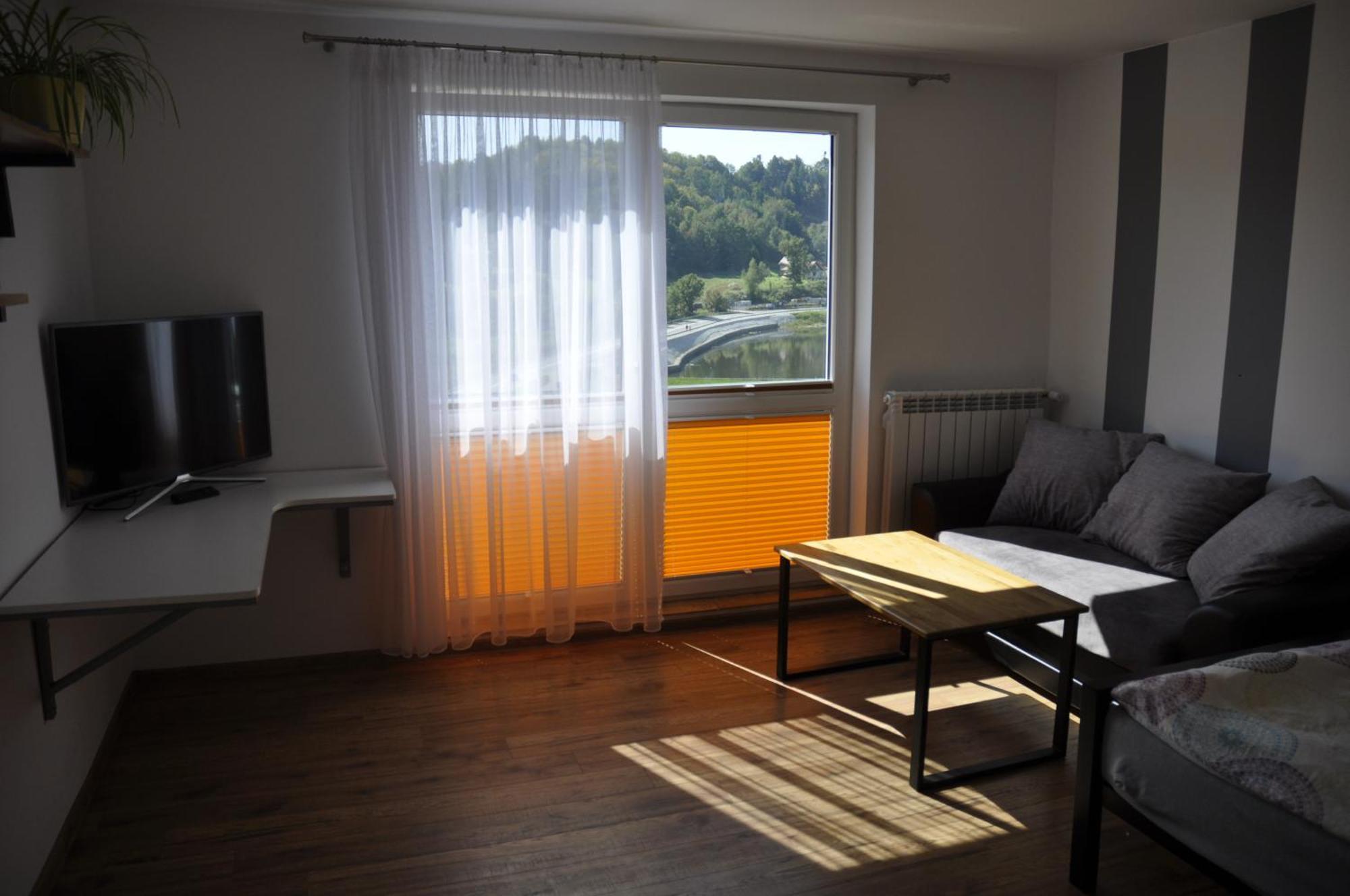 Nad Jeziorem - U Joanny Farm stay *